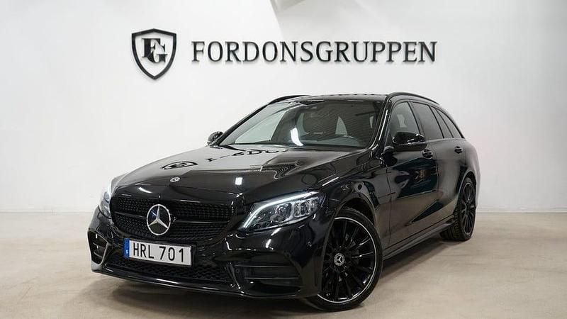 Svart Begagnad 2020 Mercedes C220 AMG Kombi | 304 800 kr (Lite dyr) - Bild 1/4