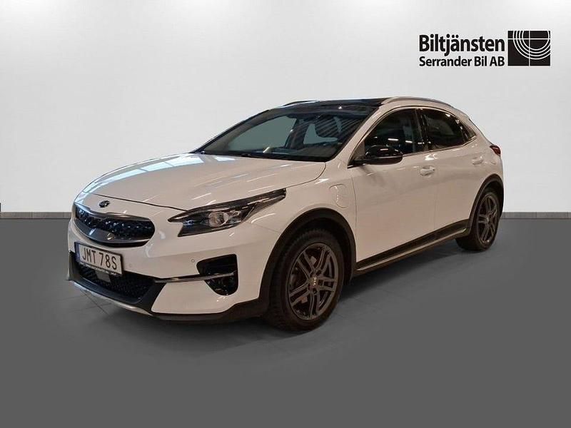 Vit Begagnad 2020 Kia XCeed SUV | 229 900 kr (Marknadspris) - Bild 1/4