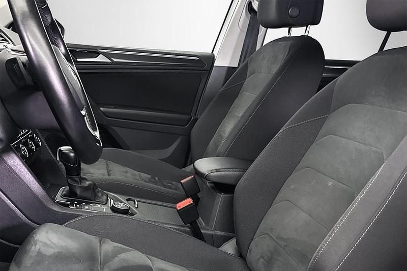 Begagnad VW Tiguan R-line 192 HK (141 kW) 2020 Vit SUV