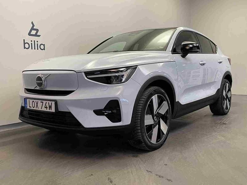 Begagnad Volvo EC40 Plus 304 kW (414 HK) 2023 Ljusblå SUV