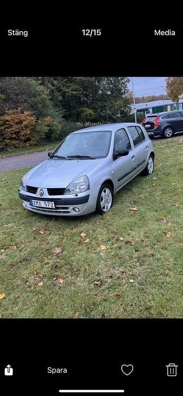 Grå Begagnad 2006 Renault Clio R.S. Authentique Halvkombi | 19 800 kr (Bra pris) - Bild 1/4