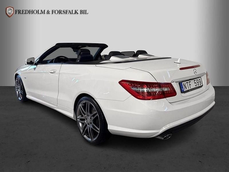 Begagnad Mercedes E220 AMG 170 HK (125 kW) 2011 Vit Cab