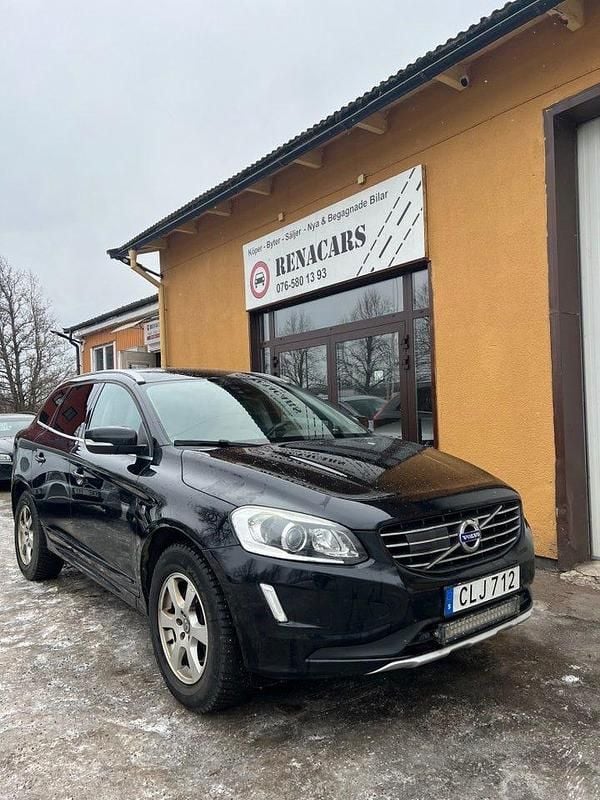 Begagnad Volvo XC60 Ocean Race 181 HK (133 kW) 2015 Svart SUV