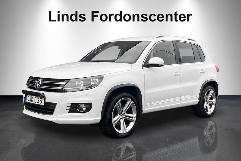 Vit Begagnad 2015 VW Tiguan Sportline SUV | 85 000 kr (Marknadspris) - Bild 1/4