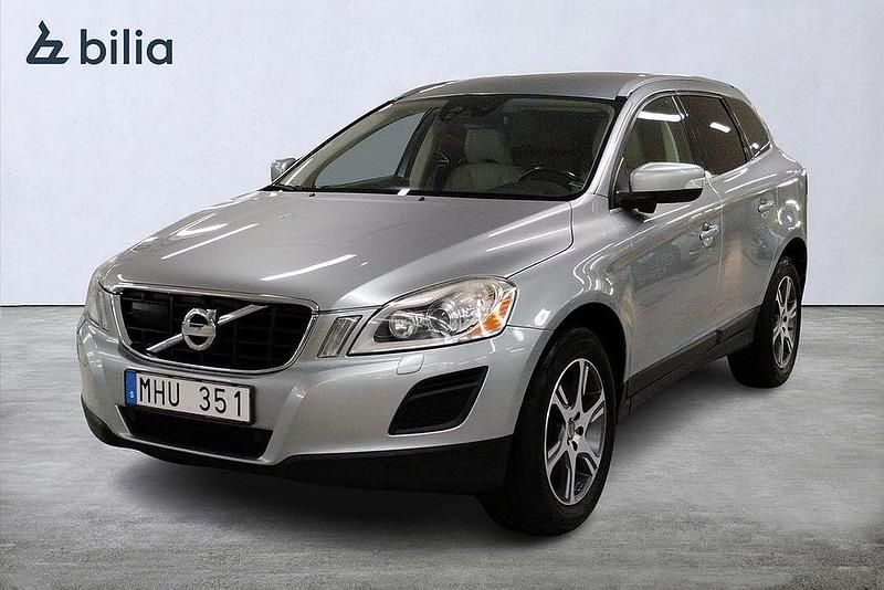 Silver Begagnad 2012 Volvo XC60 Summum SUV | 144 000 kr (Marknadspris) - Bild 1/3