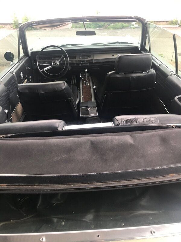 Begagnad Chrysler 300 350 HK (257 kW) 1968 Legend lime Cab