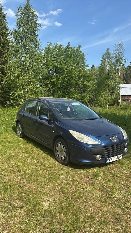 Begagnad 2006 Peugeot 307 Halvkombi | 10 000 kr (Bra pris) - Bild 1/1