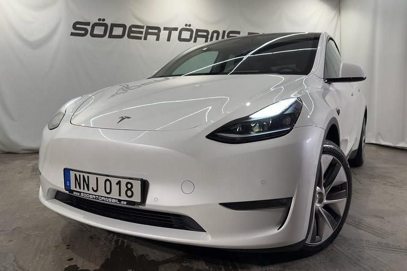 Begagnad Tesla Model Y Long Range AWD 378 kW (514 HK) 2022 Vit SUV