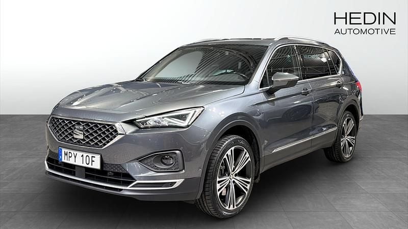 Grå Begagnad 2019 Seat Tarraco 4Drive SUV | 254 900 kr (Dyr) - Bild 1/4