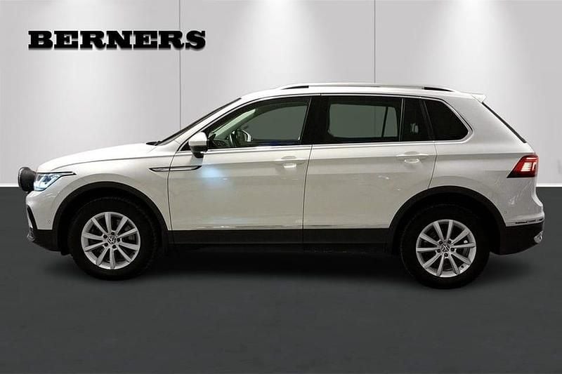 Begagnad VW Tiguan 203 HK (149 kW) 2021 Vit SUV