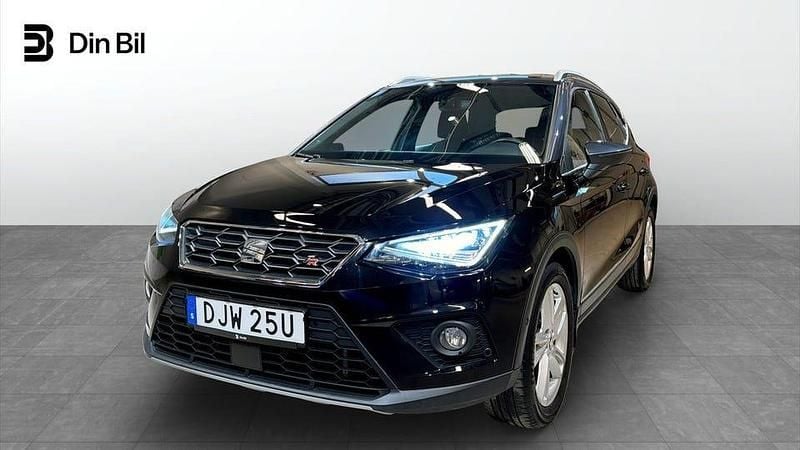 Svart Begagnad 2021 Seat Arona FR SUV | 179 900 kr (Marknadspris) - Bild 1/4