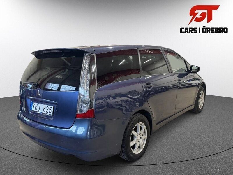 Begagnad Mitsubishi Grandis 165 HK (121 kW) 2006 Mörkblå (blå) Minibuss