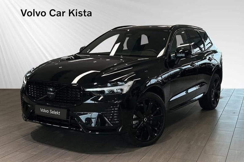 Svart Begagnad 2025 Volvo XC60 Plus SUV | 629 900 kr - Bild 1/3
