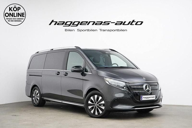 Grå Begagnad 2025 Mercedes EQV300 Minibuss | 799 000 kr - Bild 1/4