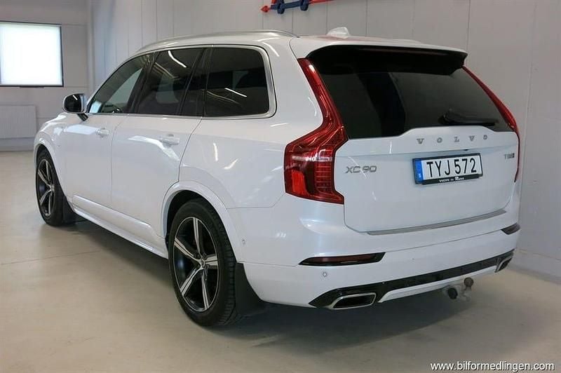 Begagnad Volvo XC90 R-Design 303 HK (222 kW) 2019 Crystal white pearl SUV