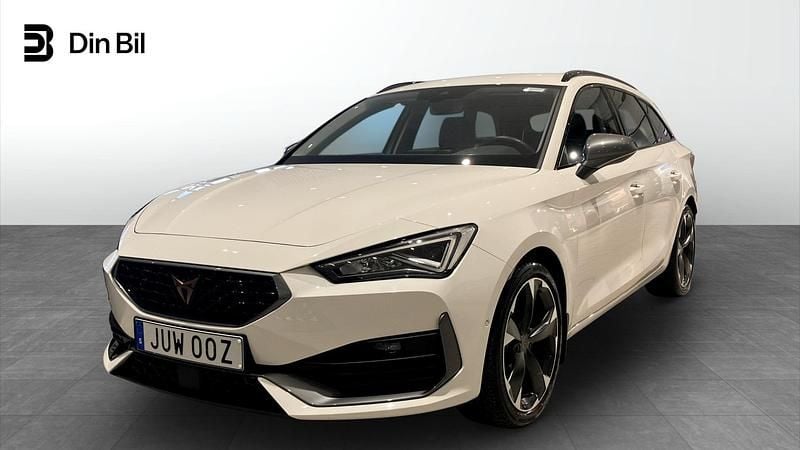 Vit Begagnad 2023 Cupra Leon Kombi | 259 900 kr (Marknadspris) - Bild 1/4