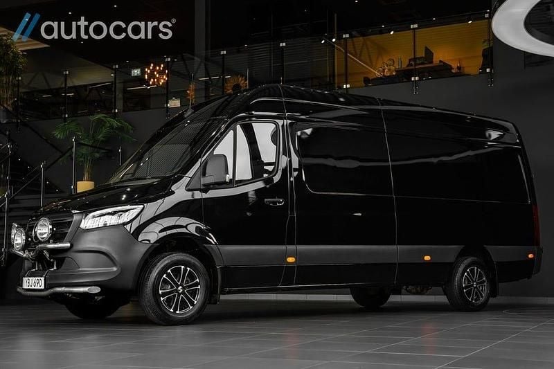 Begagnad Mercedes Sprinter 190 HK (139 kW) 2023 Svart Van