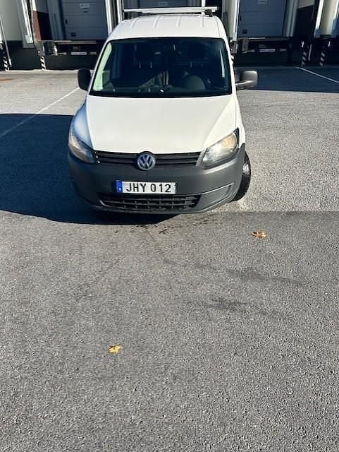 Vit Begagnad 2015 VW Caddy Minibuss | 75 000 kr (Bra pris) - Bild 1/4