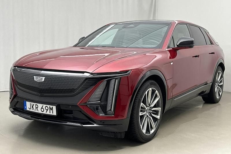 Röd Begagnad 2024 Cadillac LYRIQ SUV | 690 000 kr - Bild 1/4