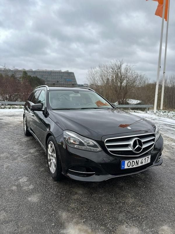 Begagnad 2016 Mercedes E220 Kombi | 90 000 kr (Bra pris) - Bild 1/4