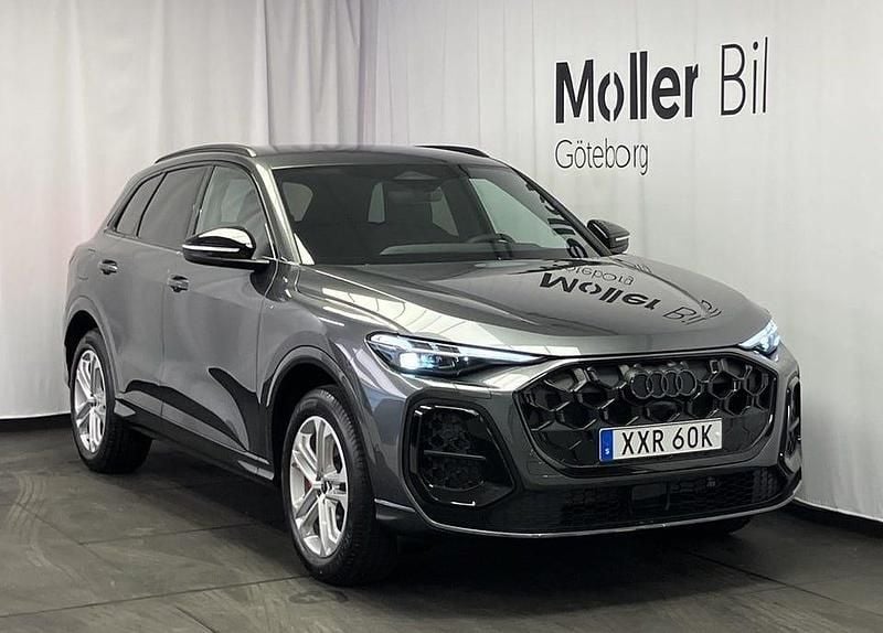 Ny Audi Q5 Sportback S-Line 367 HK (269 kW) 2025 Daytonagrå pärleffekt SUV