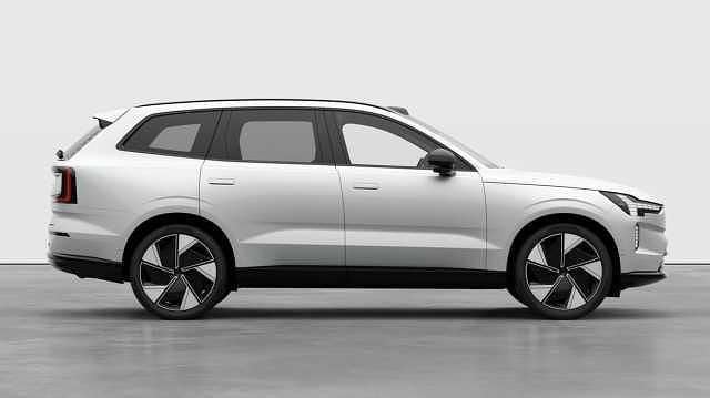 Begagnad Volvo EX90 Performance 379 kW (516 HK) 2025 Vit SUV