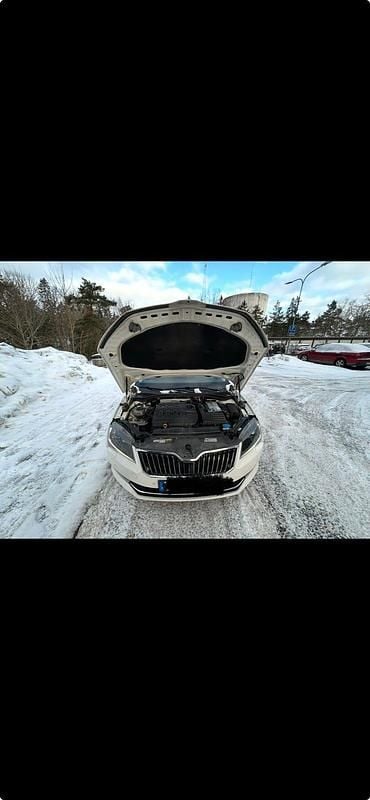 Begagnad Skoda Superb 190 HK (139 kW) 2018 Kombi