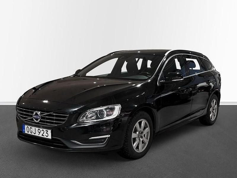 Begagnad Volvo V60 Business Edition 192 HK (141 kW) 2017 Svart Kombi
