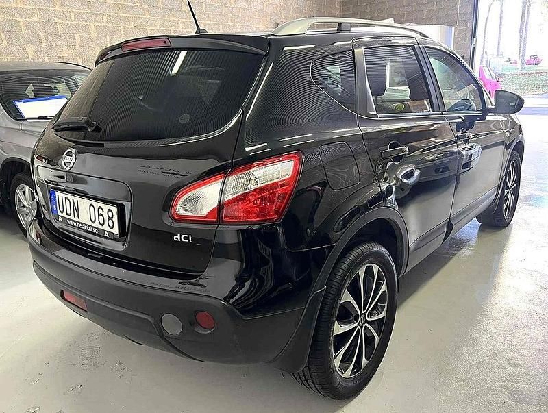 Begagnad Nissan Qashqai 110 HK (80 kW) 2012 Svart SUV