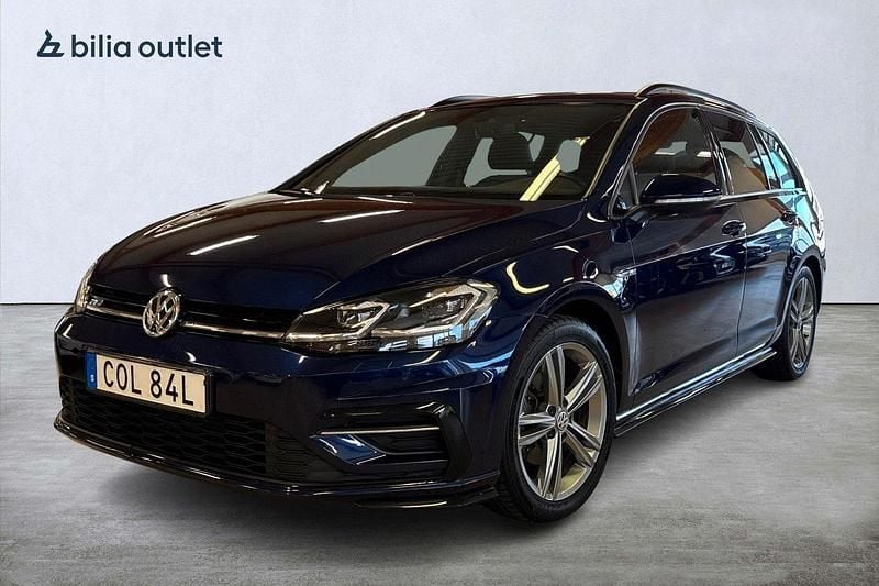 Mörkblå (blå) Begagnad 2019 VW Golf VII R-line Kombi | 224 900 kr (Lite dyr) - Bild 1/4