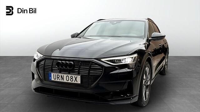 Svart (brilliantsvart) Begagnad 2022 Audi e-tron Premium SUV | 399 000 kr (Lite dyr) - Bild 1/4