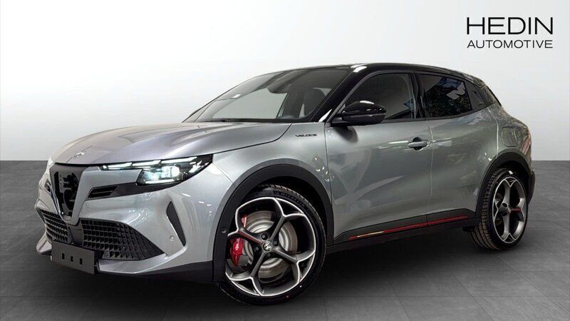 Grå (white) Ny 2024 Alfa Romeo Junior Veloce SUV | 512 800 kr - Bild 1/4