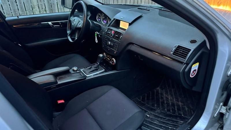 Begagnad Mercedes C220 170 HK (125 kW) 2009