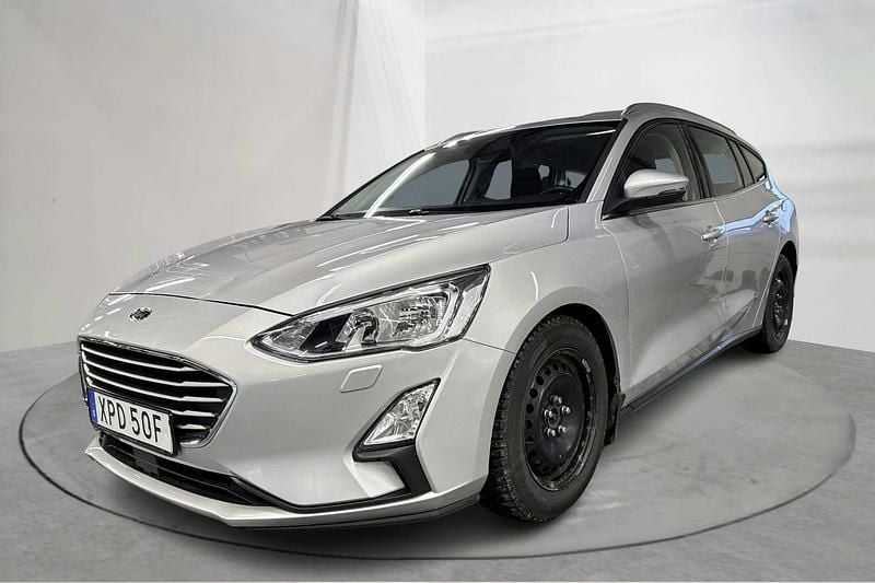 Grå Begagnad 2019 Ford Focus Kombi | 69 000 kr (Superpris) - Bild 1/3