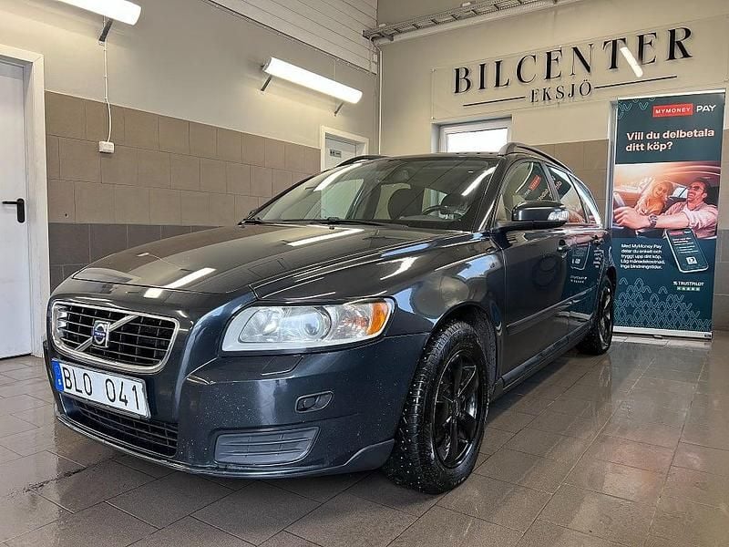 Begagnad Volvo V50 Kinetic 125 HK (91 kW) 2009 Grå Kombi