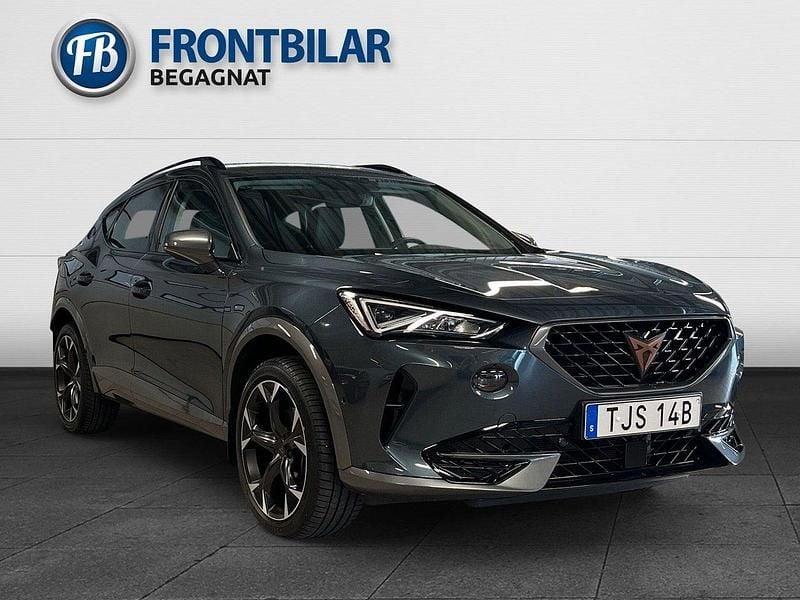Grå Begagnad 2023 Cupra Formentor SUV | 279 900 kr (Marknadspris) - Bild 1/3