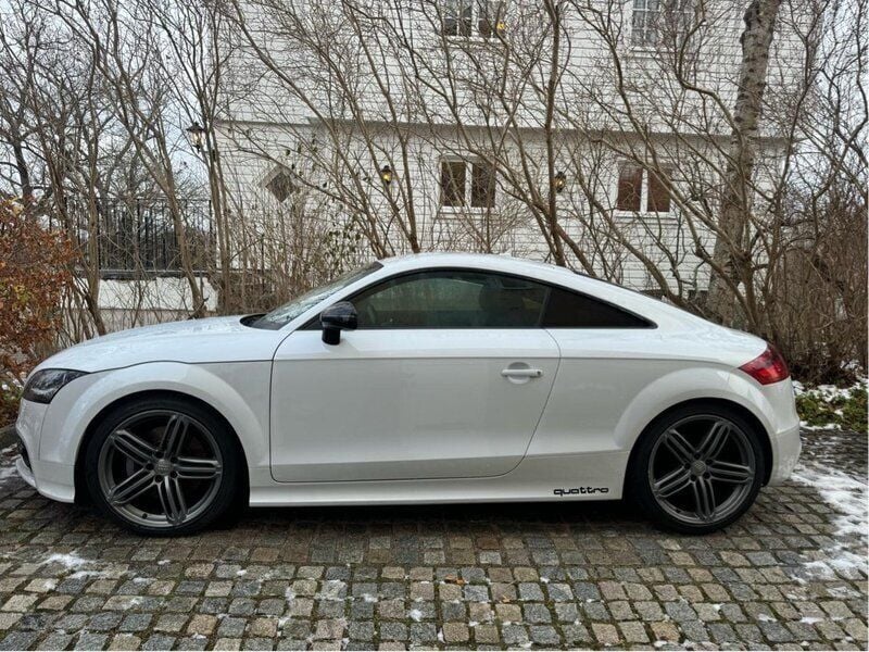 Vit Begagnad 2012 Audi TTS Sportkupé | 305 000 kr - Bild 1/3