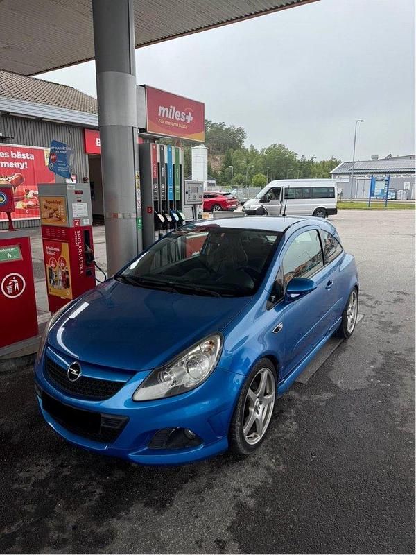 Blå Begagnad 2007 Opel Corsa OPC Halvkombi | 47 999 kr (Lite dyr) - Bild 1/4
