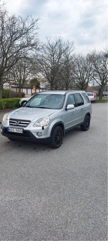 Silver Begagnad 2005 Honda CR-V SUV | 19 999 kr (Marknadspris) - Bild 1/4