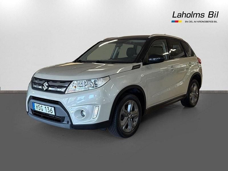 Savannah ivory & black Begagnad 2015 Suzuki Vitara GL SUV | 118 900 kr (Dyr) - Bild 1/4