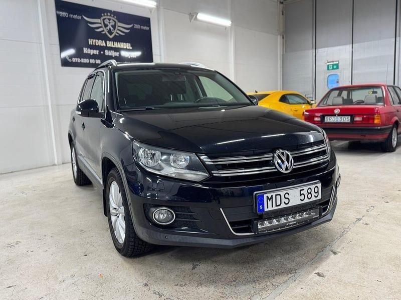 Svart Begagnad 2012 VW Tiguan Sportline SUV | 55 000 kr (Superpris) - Bild 1/4