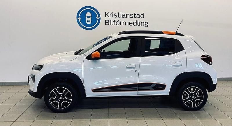 Begagnad Dacia Spring 33 kW (45 HK) 2021 Vit Halvkombi