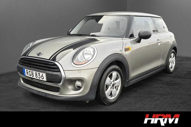 Grå Begagnad 2017 Mini ONE Salt Halvkombi | 159 900 kr (Lite dyr) - Bild 1/4
