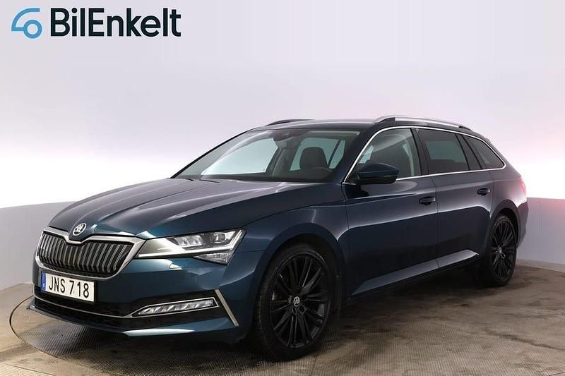 Begagnad Skoda Superb Business Line 218 HK (160 kW) 2021 Blå Kombi