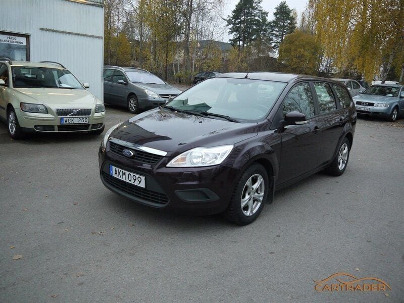 Röd Begagnad 2008 Ford Focus Titanium Kombi | 29 000 kr (Marknadspris) - Bild 1/4