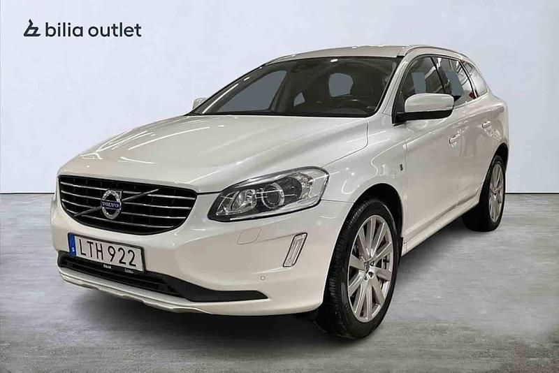 Vit Begagnad 2015 Volvo XC60 SUV | 179 900 kr - Bild 1/1