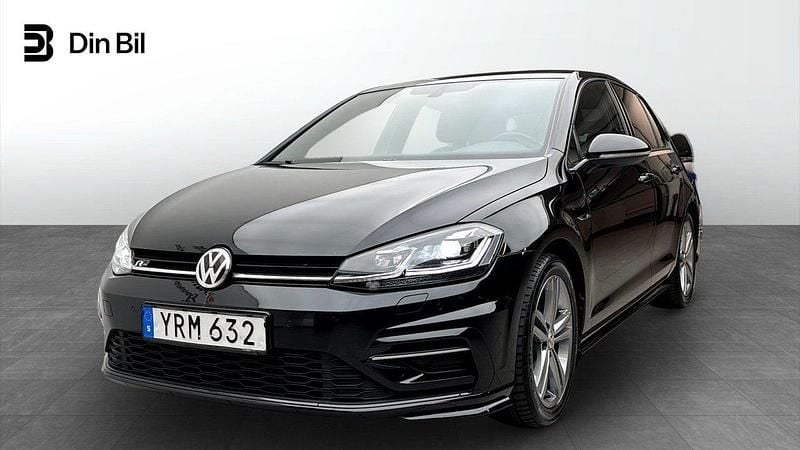 Svart Begagnad 2018 VW Golf VII Highline Kombi | 249 900 kr (Lite dyr) - Bild 1/4