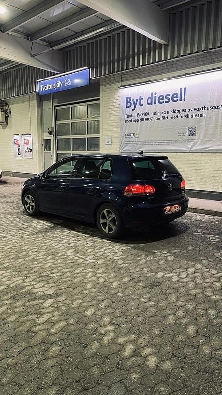 Begagnad VW Golf VI 105 HK (77 kW) 2011 Halvkombi