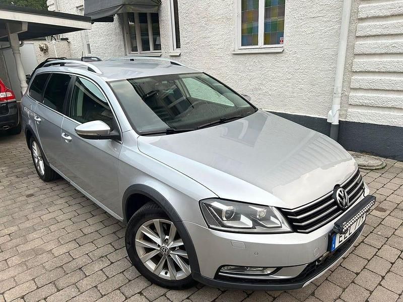 Begagnad VW Passat 177 HK (130 kW) 2015 Silver Kombi