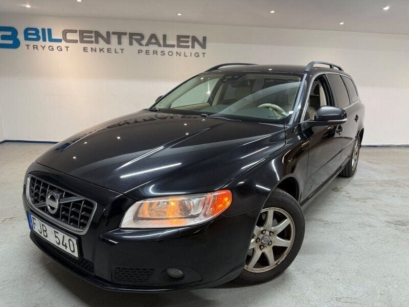 Svart Begagnad 2011 Volvo V70 Momentum Kombi | 69 900 kr (Bra pris) - Bild 1/4